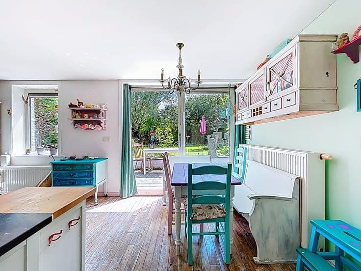 House with separate gîte/studio for sale in Ronse