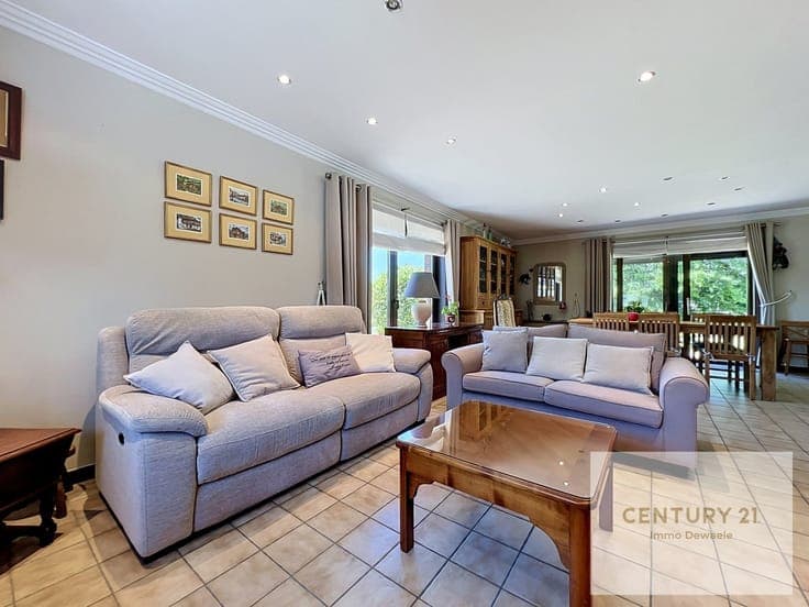 3-bedroom villa on a 6.69-ares lot