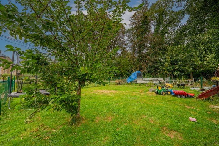 A TRULY UNIQUE PROPERTY ON A 60-ARES PLOT IN SAINT GERARD