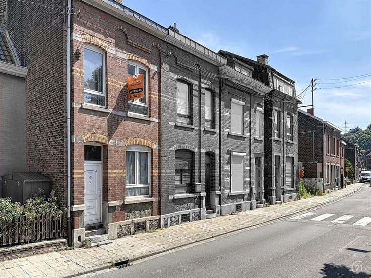 Maison 2 chambres à rénover - petit budget avec potentiel à