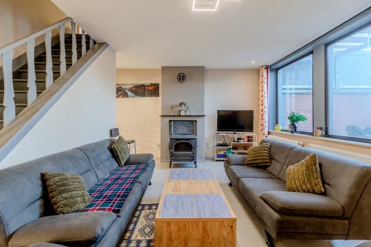 đ„ NEW IN MOIGNELĂE â 4 BEDROOMS, GARDEN & 2 GARAGES đ„