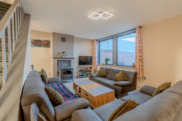 đ„ NEW IN MOIGNELĂE â 4 BEDROOMS, GARDEN & 2 GARAGES đ„