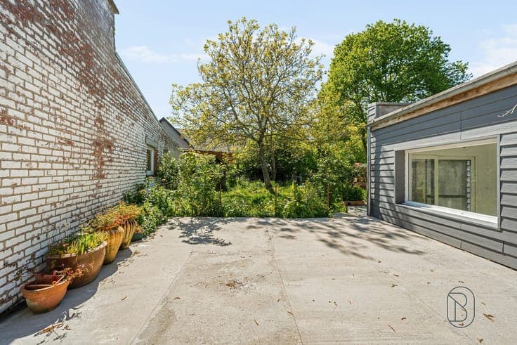 Landelijk gelegen woning met 4 slpk en tuin in Dottenijs