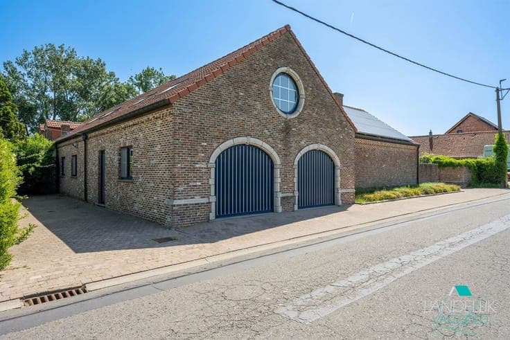 Renovated country manor in a peaceful rural setting in Merch