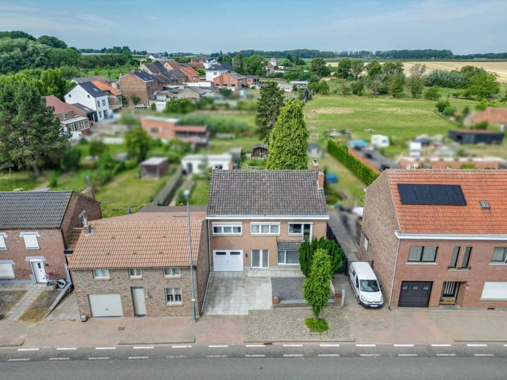 Sale - House Gingelom - 410,000 €