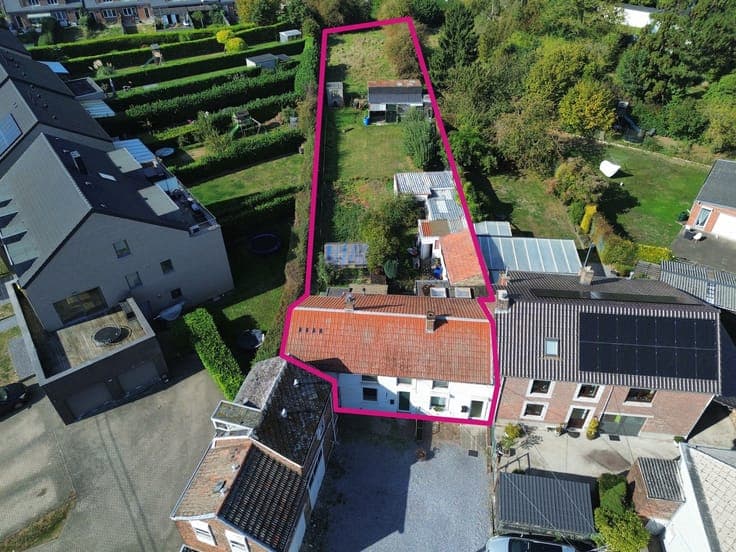 2 MAISONS A RENOVER - TERRAIN - PARKING