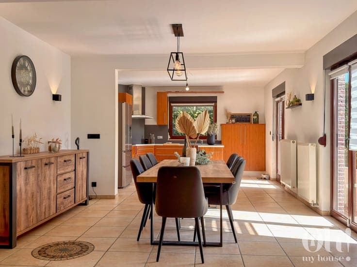 Sale - House Mettet - 385,000 €
