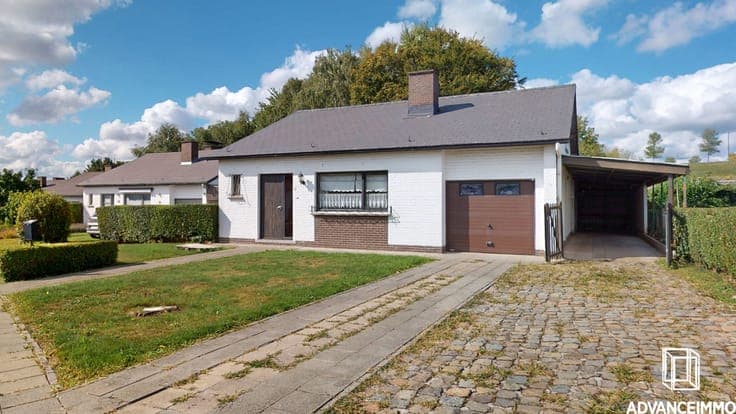 SINGLE-STOREY HOME – 2 BEDROOMS – GARAGE – LARGE ATTIC