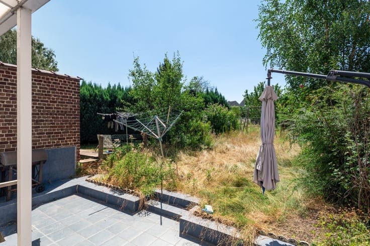 Bel-etagewoning met garage en tuin