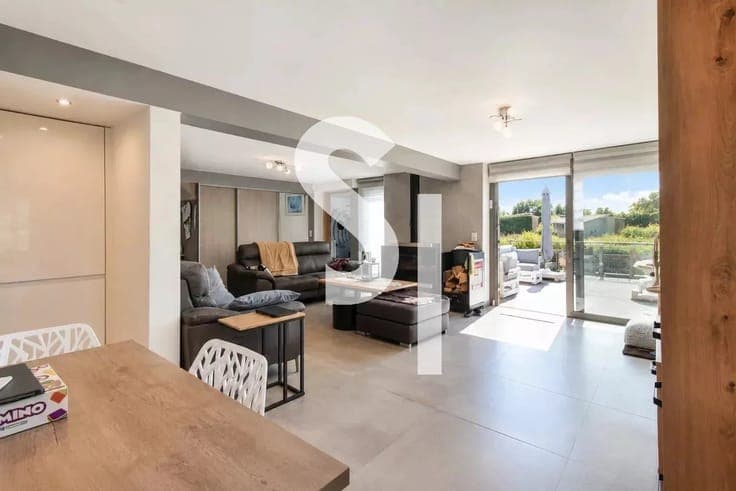 Sale - House Attert - 710,000 €