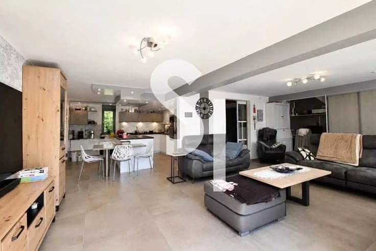 Sale - House Attert - 710,000 €