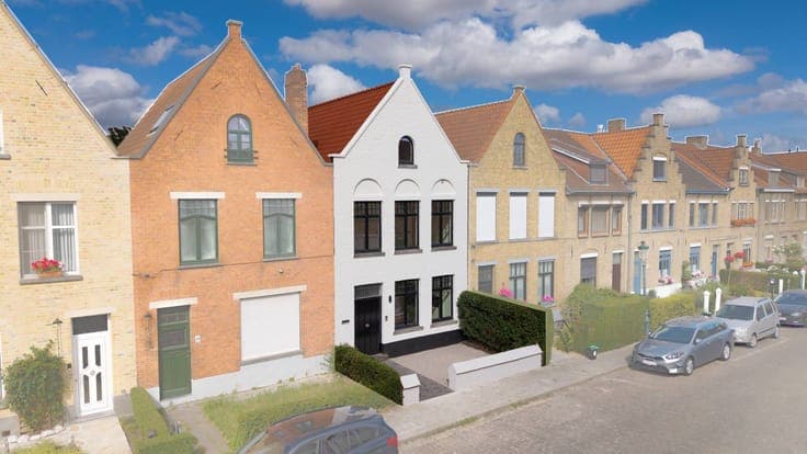 Renovated high-end house for sale in Bruges