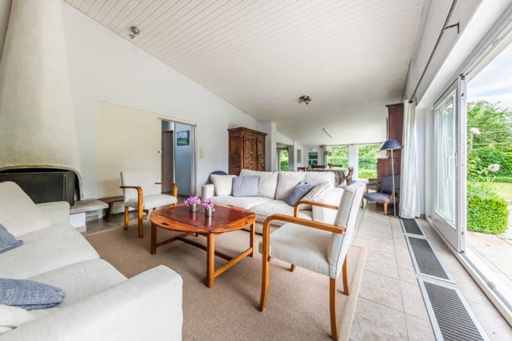 Superb modernist villa – Sept Fontaines Golf Club