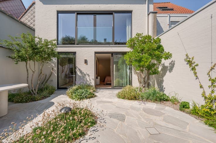 Contemporary luxury on Graaf Jansdijk – Knokke