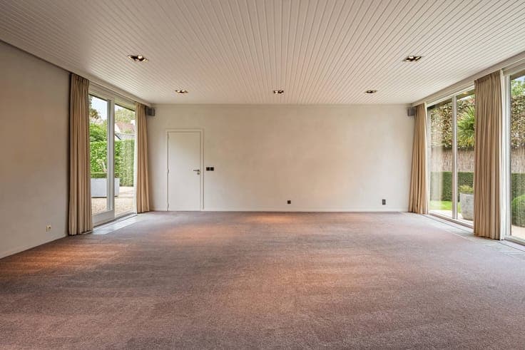 Unique single house with various options in Izegem