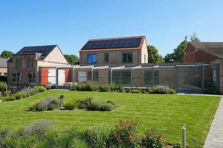 Exclusive villa : wellness area, residence, and pond views