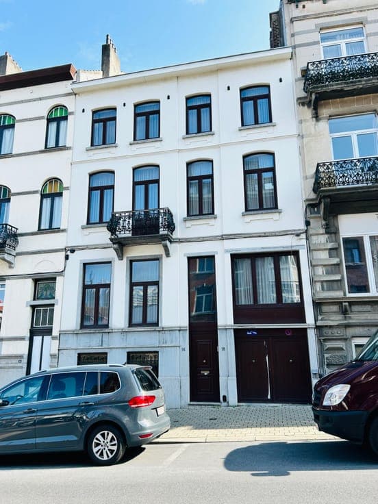 FOR SALE : HOUSE 380M² + WAREHOUSE- GARAGE