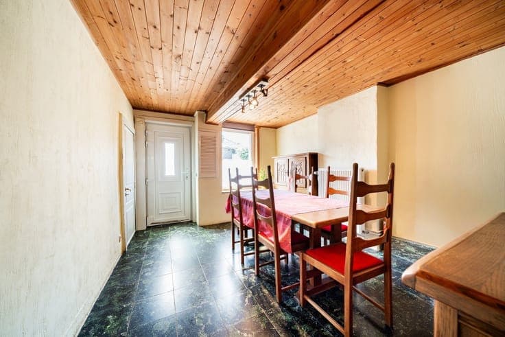 BONNE MAISON AVEC GARAGE