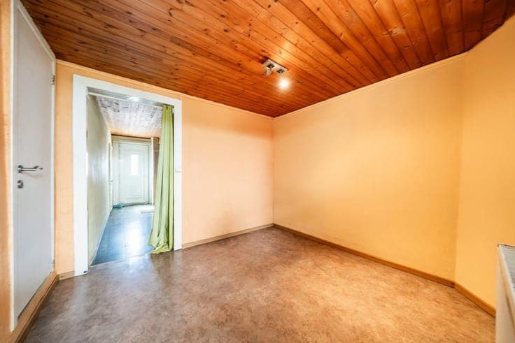 BONNE MAISON AVEC GARAGE