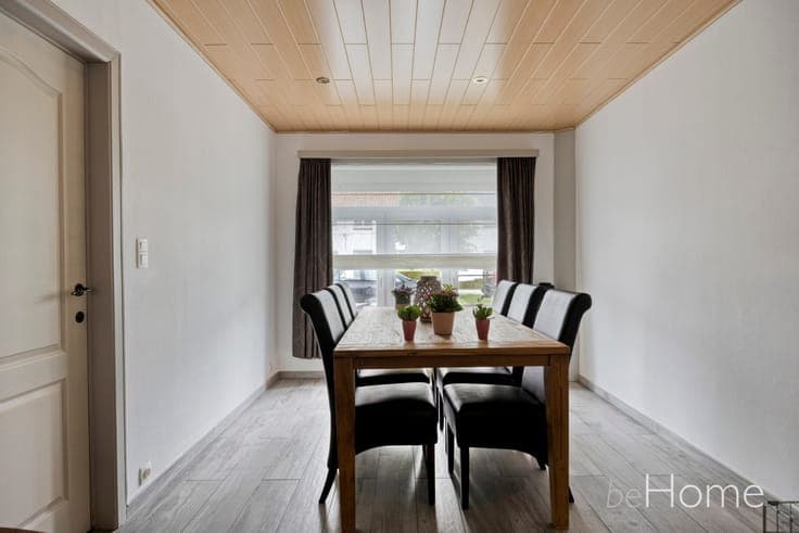 Charming Attached Home with Sunny Terrace Near Heuvelpark a