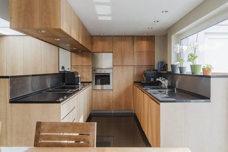 4-bedroom art deco house for sale in Bissegem