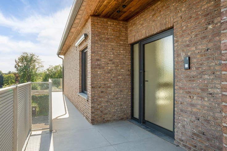 Mooi gerenoveerde woning met ruime kelder op een perceel ...