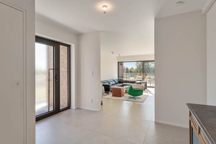 Mooi gerenoveerde woning met ruime kelder op een perceel ...