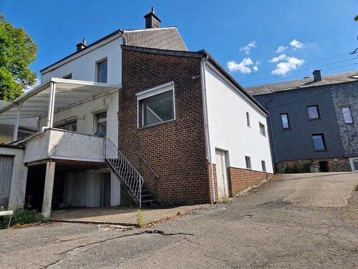 House in Bertrix