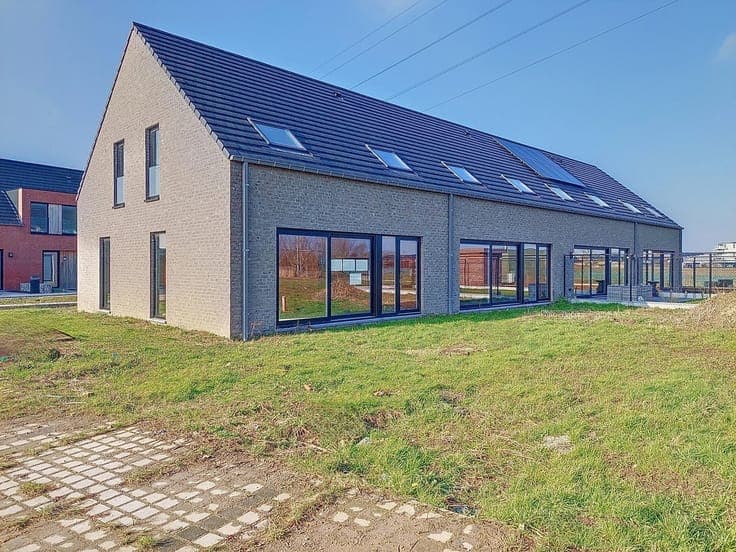 Moderne nieuwbouwwoning in kindvriendelijke omgeving