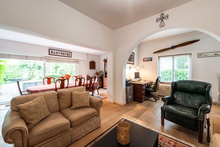 4-Bedroom House with Annex in Stockel
