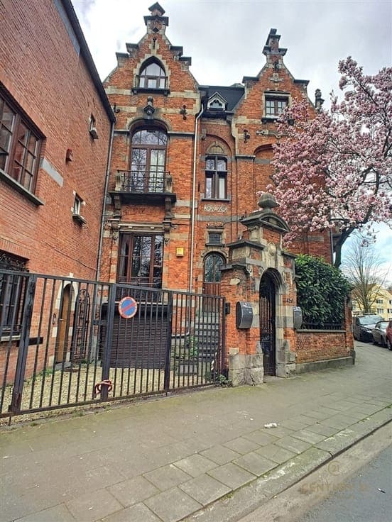 A characterful building comprising two detached units