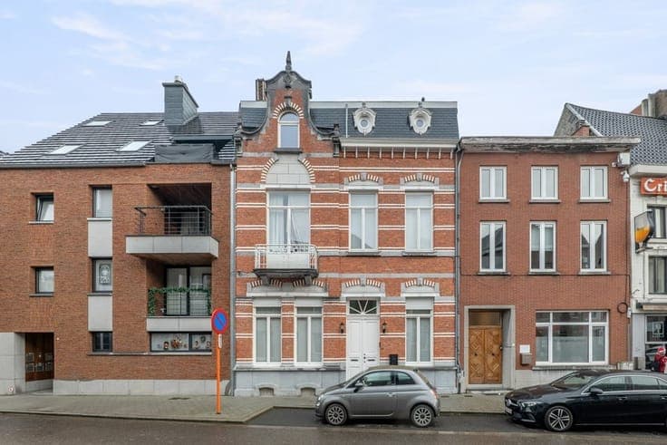 EXCLUSIEF HERENHUIS MET LUXUEUZE AFWERKING IN HET HART VA...