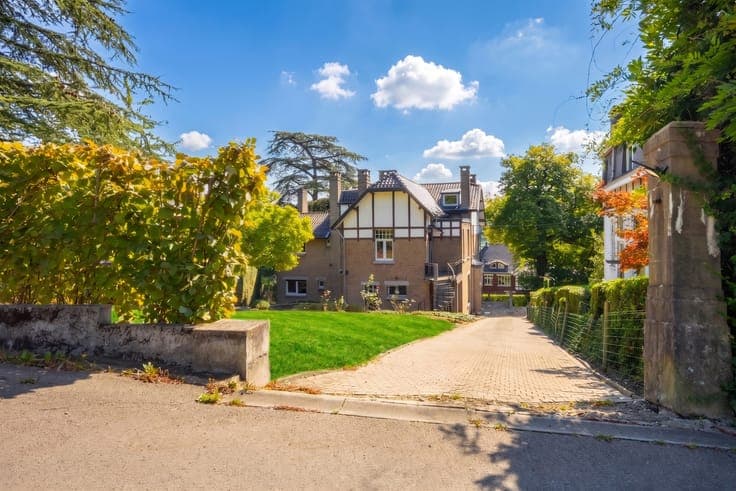 Demeure of character — Cointe | 512 m² | Garden | 2 garages