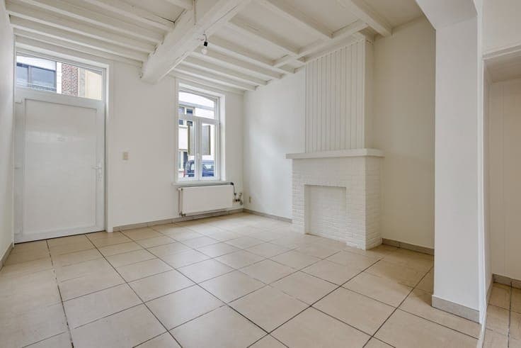 INSTAPKLARE ENERGIEZUINIGE WONING in centrum Geraardsbergen