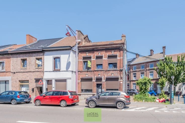 Maison 4ch/PEB D/Elec conforme/louer/panneau publicitaire