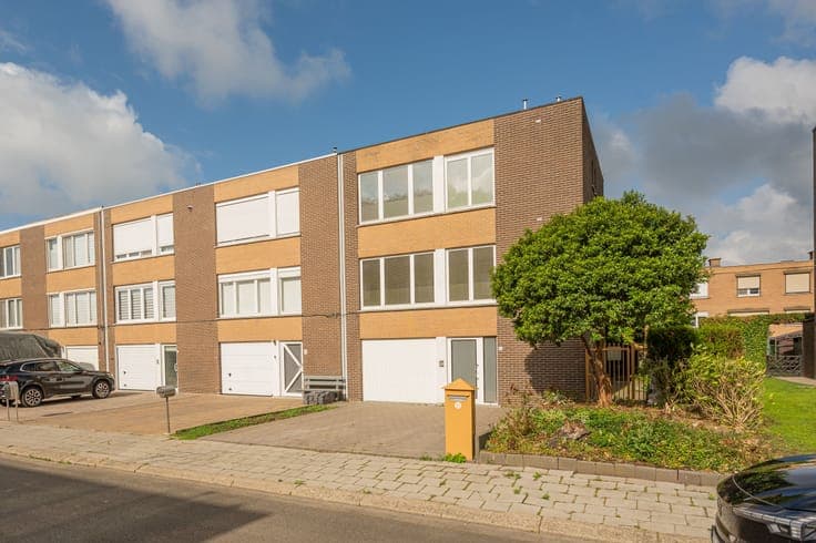 Semi-detached home with 4 bedrooms and garden in Hombeek