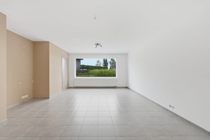 Move-in ready home in rural Izenberge