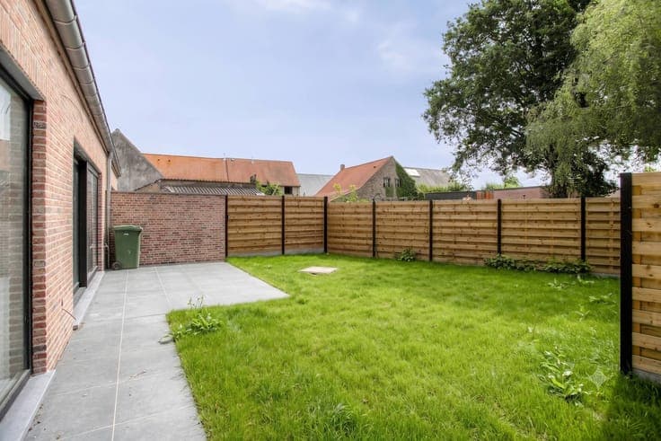 Semi-detached new-build house for sale with 3 rooms, drivewa