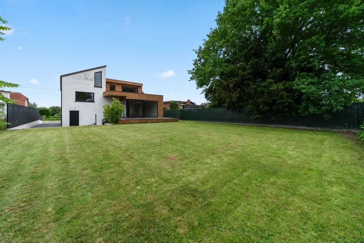 Gerenoveerde woning met 3 slaapkamers