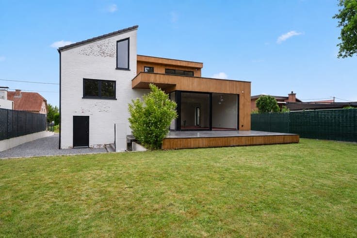 Gerenoveerde woning met 3 slaapkamers