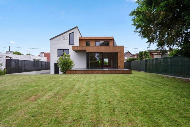Gerenoveerde woning met 3 slaapkamers