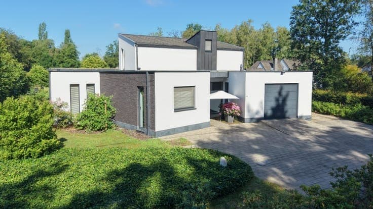 Moderne villa van 247m² op 58 are met bijgebouw-garage en...