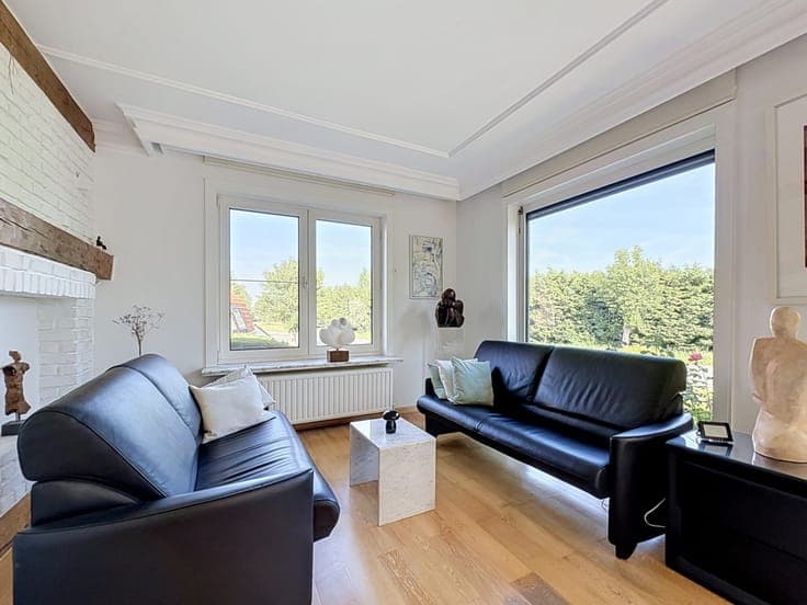 Ruime en zongerichte woning te koop te Wulpen.