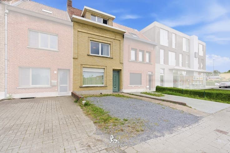 Family home on the Pottelberg near major access roads