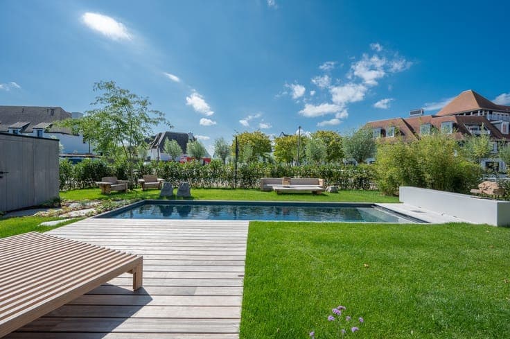 Luxurious detached villa in Knokke Duinenwater with a bea...