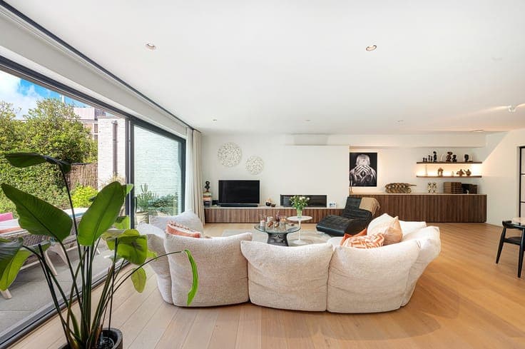 Recente woning op een uitzonderlijke ligging aan de rand ...