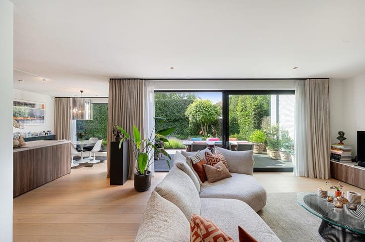 Recente woning op een uitzonderlijke ligging aan de rand ...
