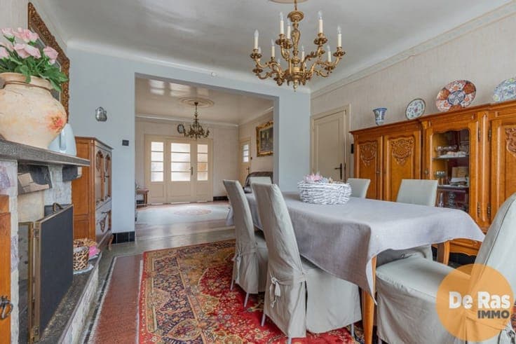 BURST - Te renoveren woning met tal van mogelijkheden