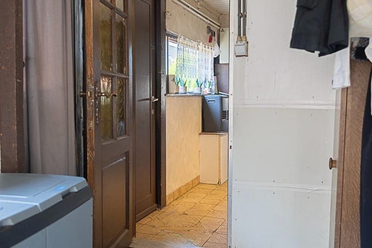 Te renoveren halfopen woning of nieuwbouwmogelijkheid op ...