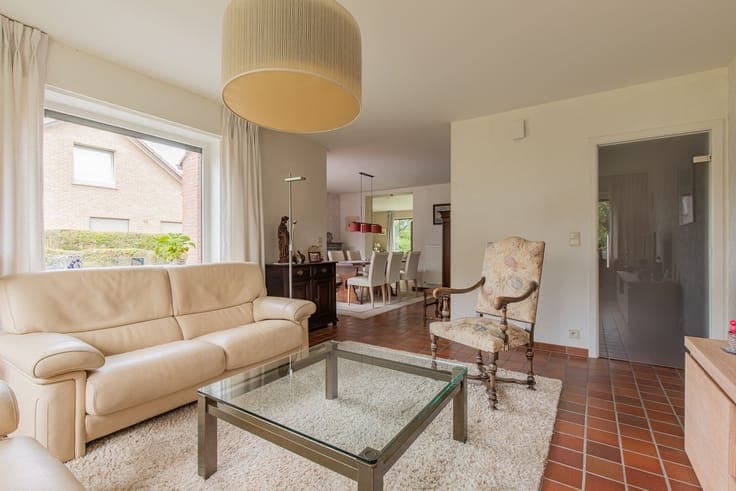 Villa met 3 slaapkamers, garage en tuin